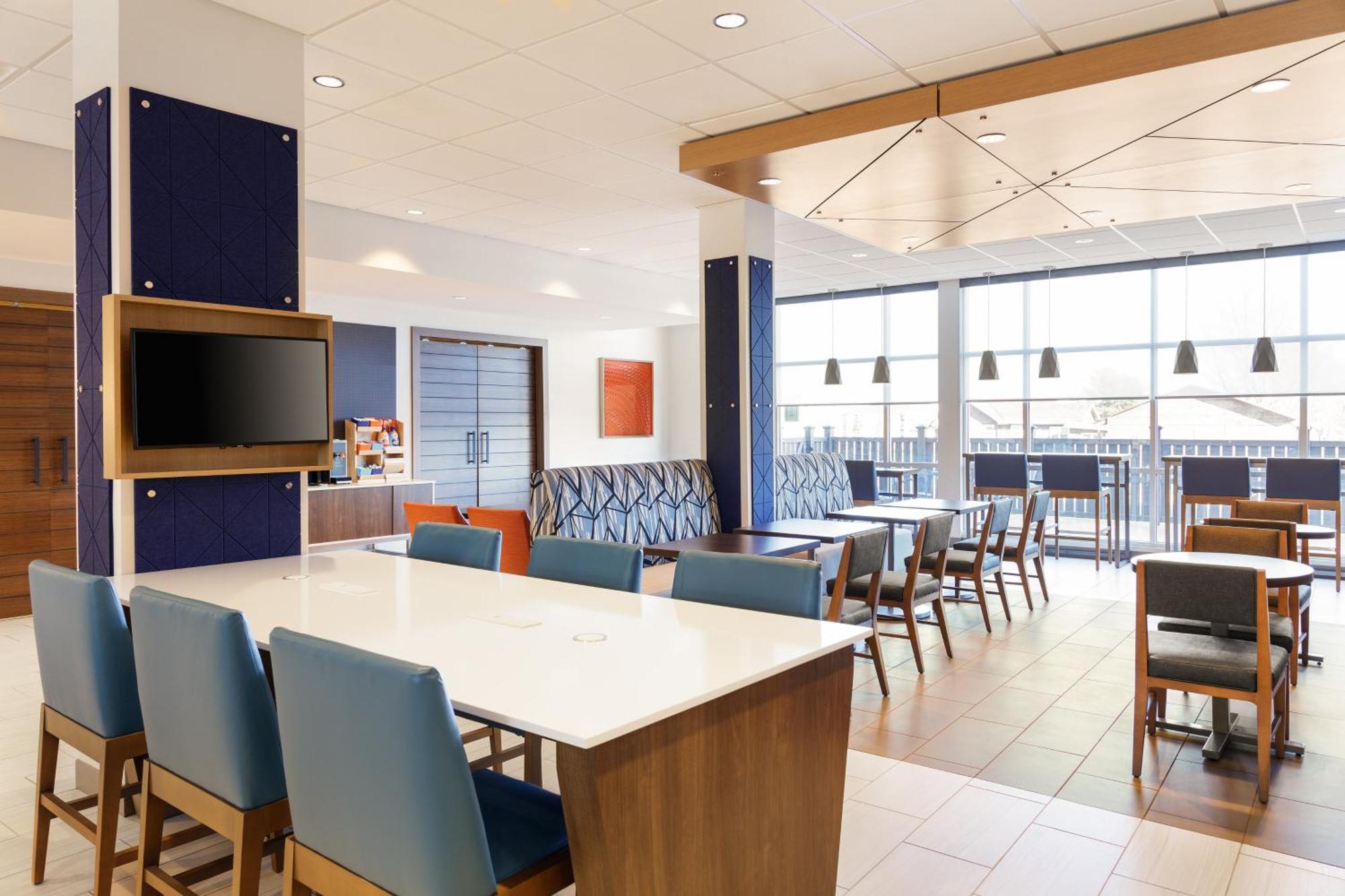 Holiday Inn Express & Suites Memphis East By Ihg Εξωτερικό φωτογραφία